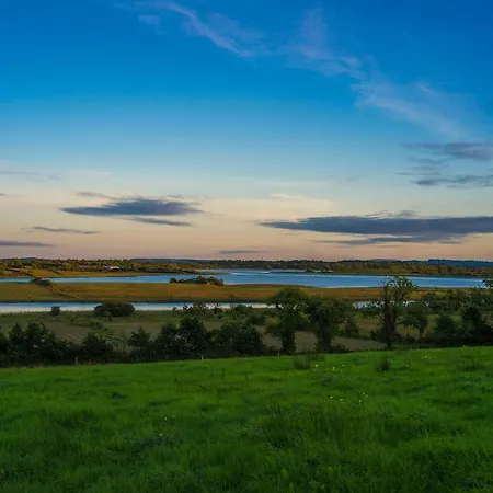 Aisleigh 3* Carrick on Shannon