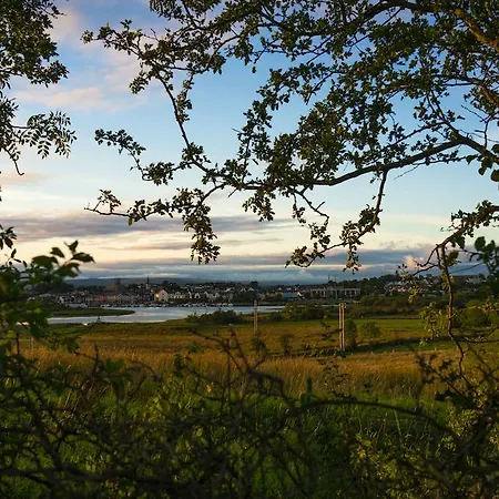 בית הארחה Aisleigh