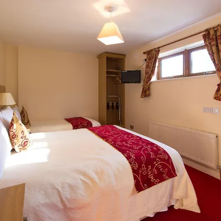 Aisleigh Guest house 3*