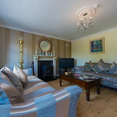 Konukevi Aisleigh 3*