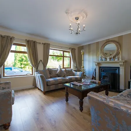 Aisleigh Guest house 3*