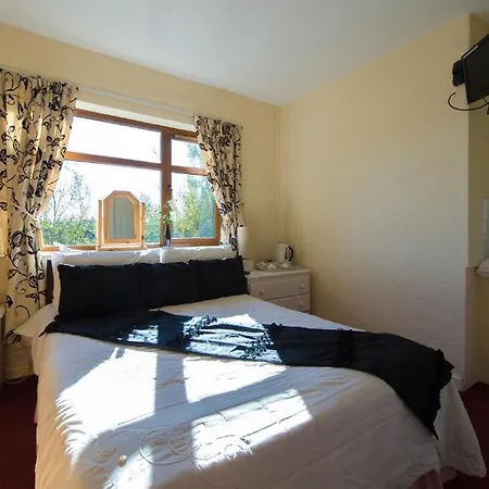 Aisleigh Carrick on Shannon