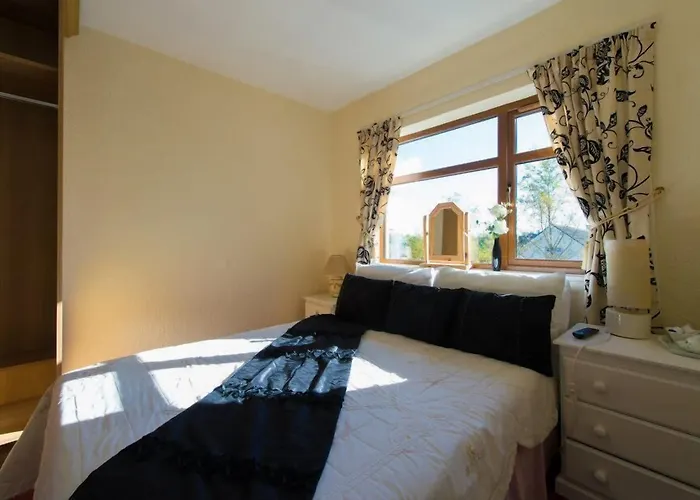 Aisleigh 3* Carrick on Shannon